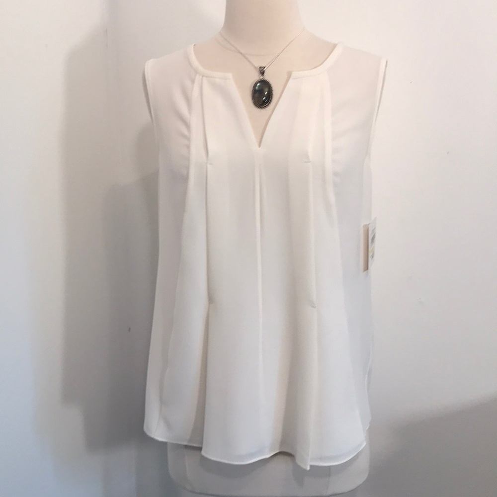 Ellen Tracy Women’s sleepless blouse.